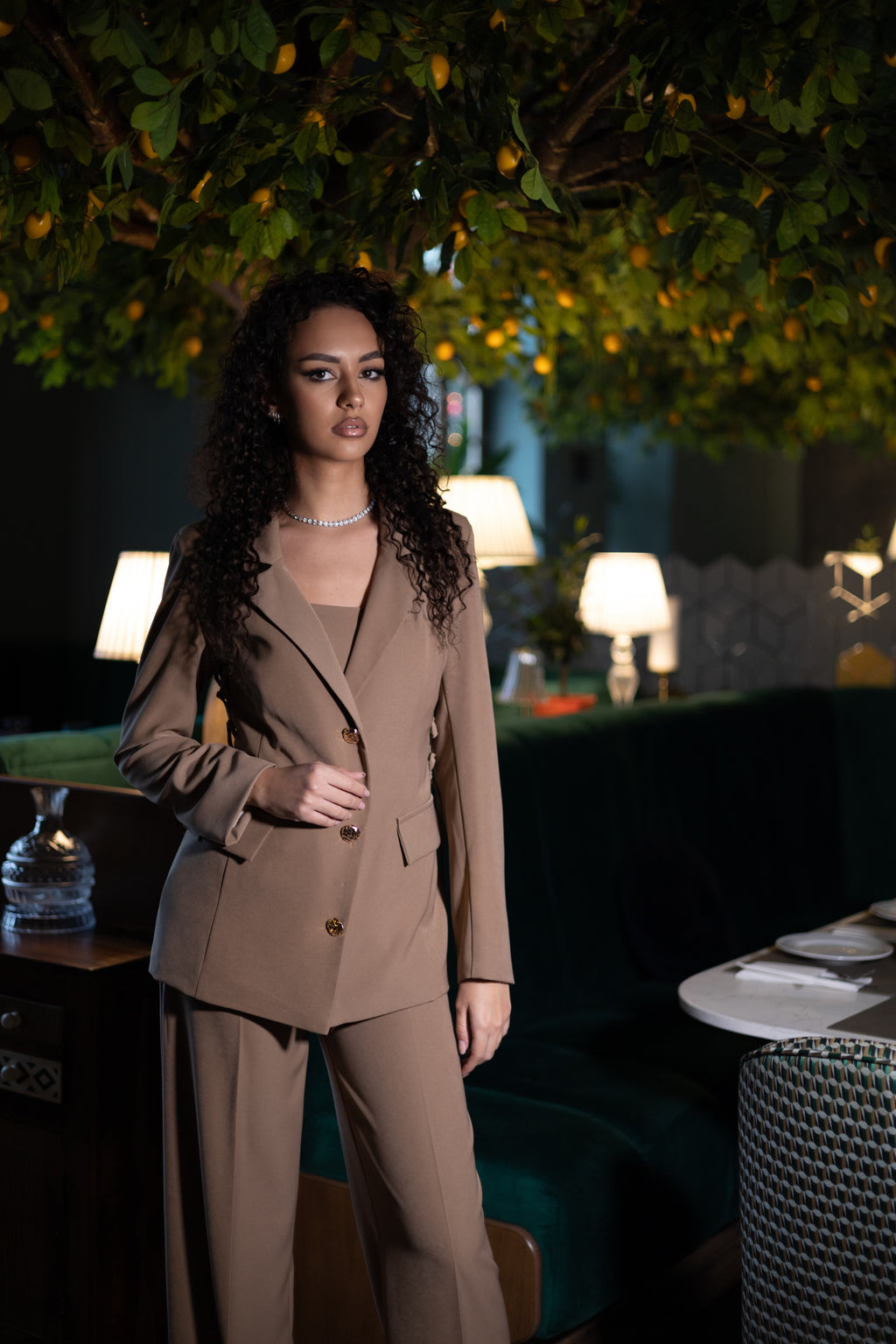VICTORIA SUIT